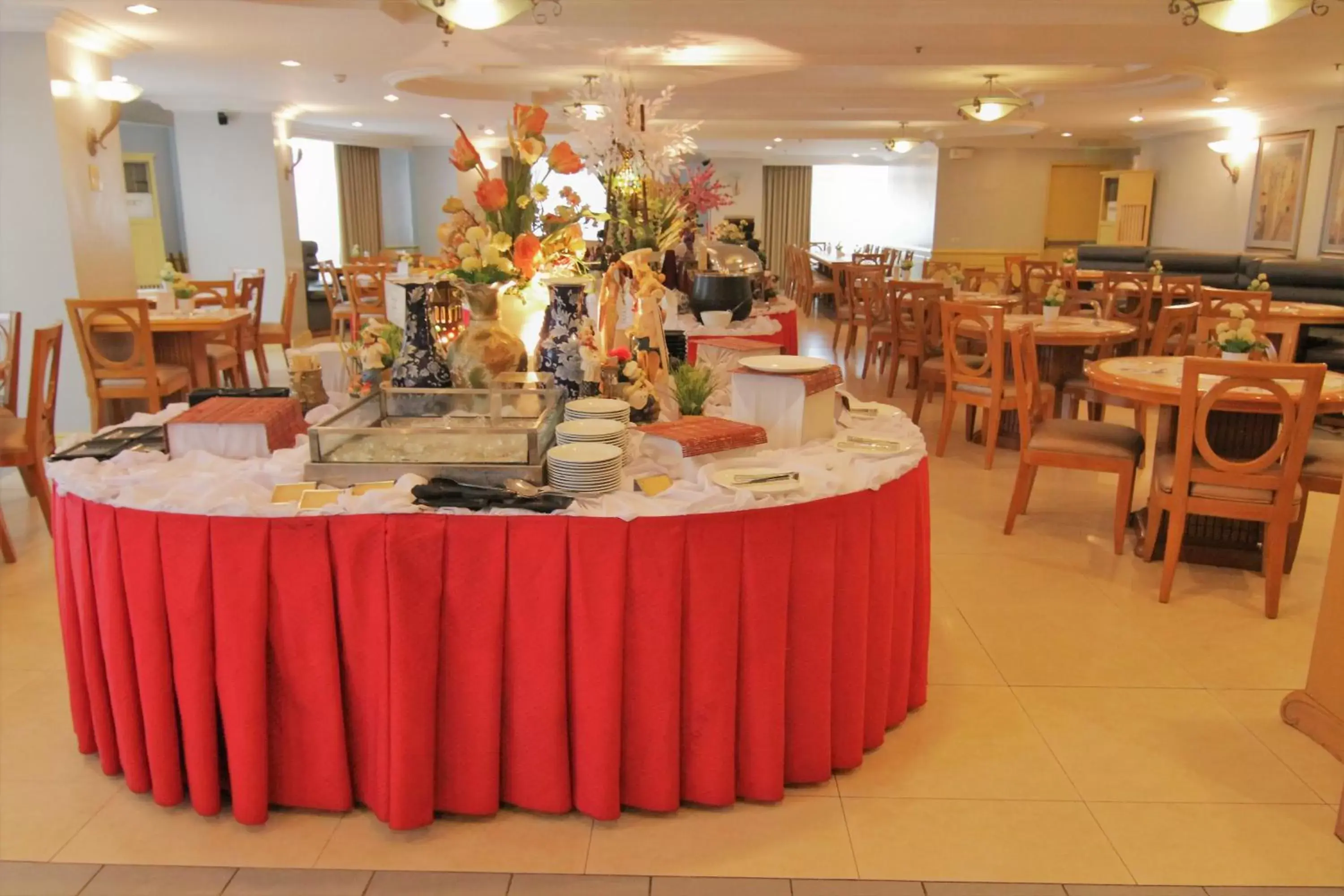The Grand Dame Hotel